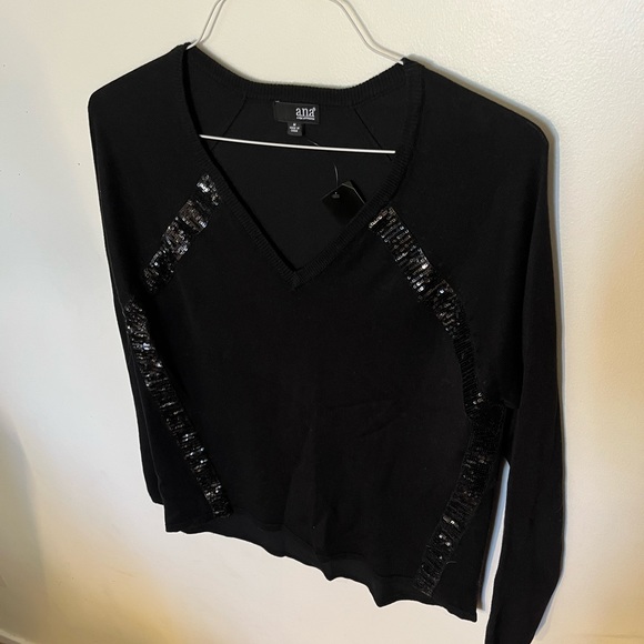 a.n.a.A NEW APPROACH size medium black sweater with sequined decor on fr… - Picture 2 of 9
